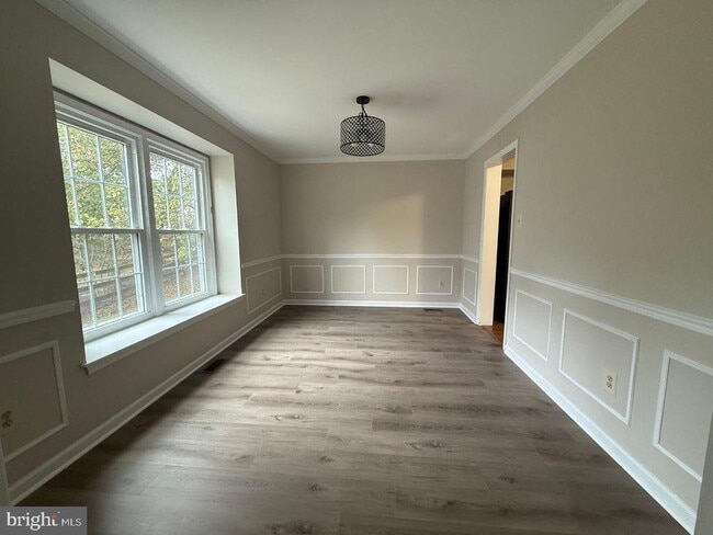 Building Photo - 3310 Applegrove Ct