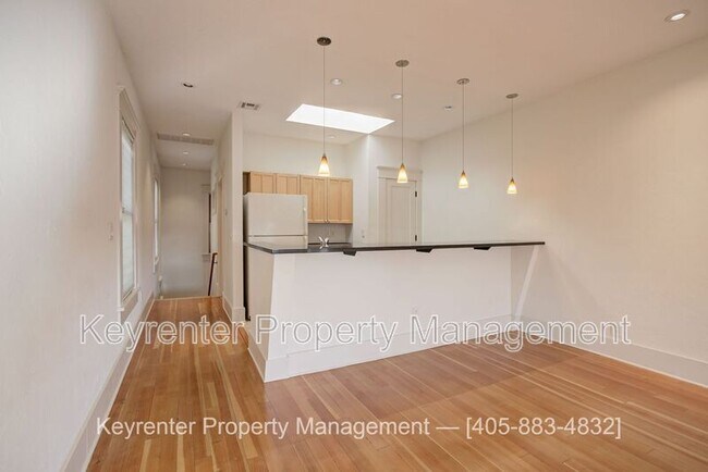 Building Photo - 812 NW 7th St