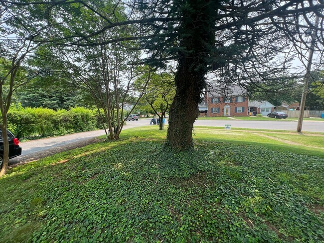 Building Photo - 2518 Oakland Blvd NW