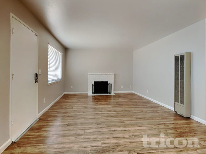 Building Photo - 1613 James St