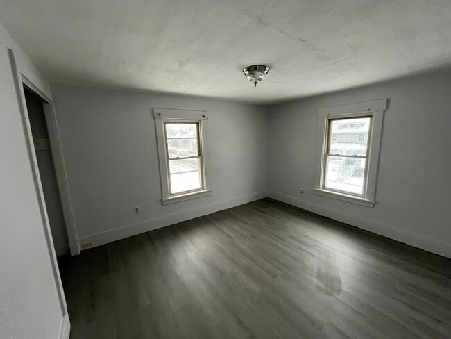 Building Photo - 769 Sherman Ave Ave