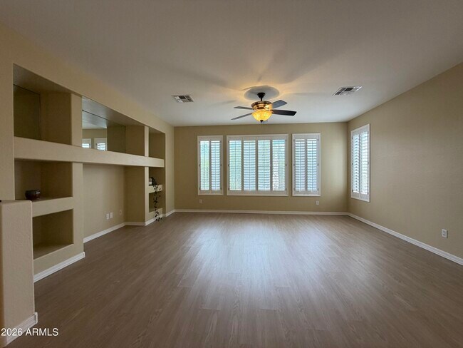 Building Photo - 2902 W Haley Dr