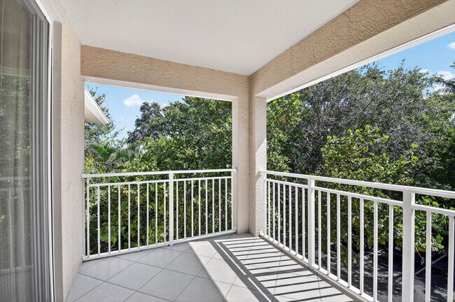 Building Photo - 6511 Emerald Dunes Dr