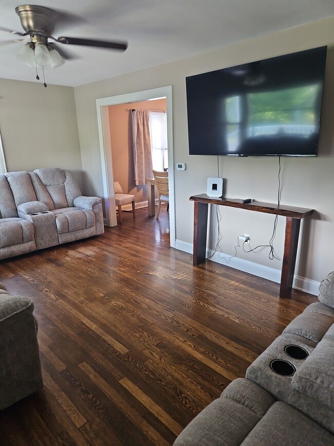 Building Photo - 782 Pat Ball Rd