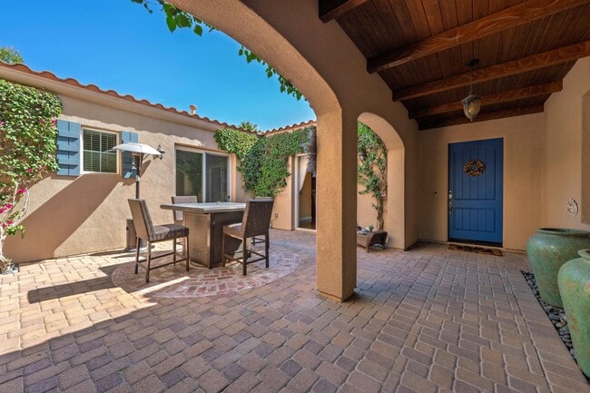 Building Photo - 40294 Rancho Palmeras