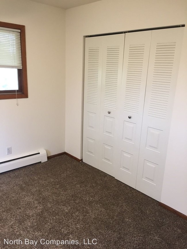 Building Photo - 11644-11670 Dakotah St NW