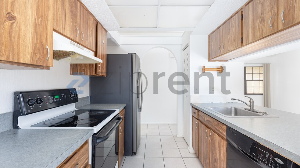 Building Photo - Unit