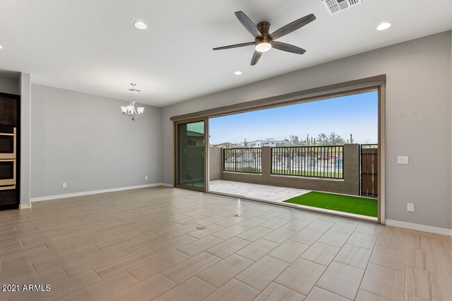 Building Photo - 7440 E Via De Luna Dr