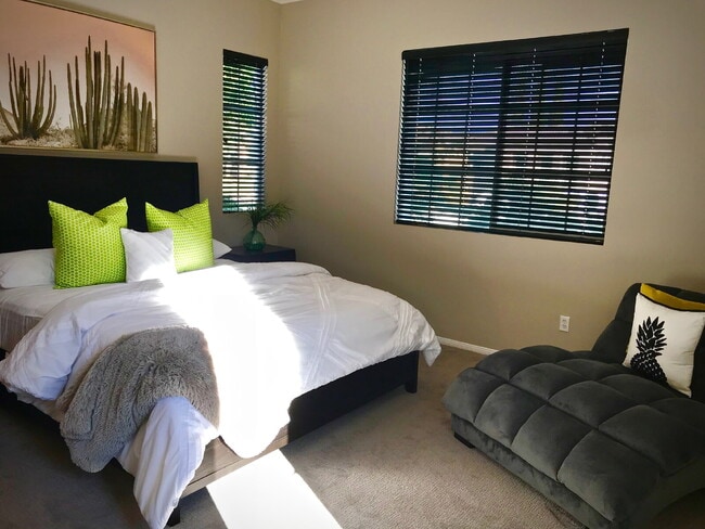 Building Photo - Villa de Gallego - Furnished Rental