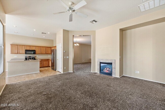 Building Photo - 35414 N 32nd Dr