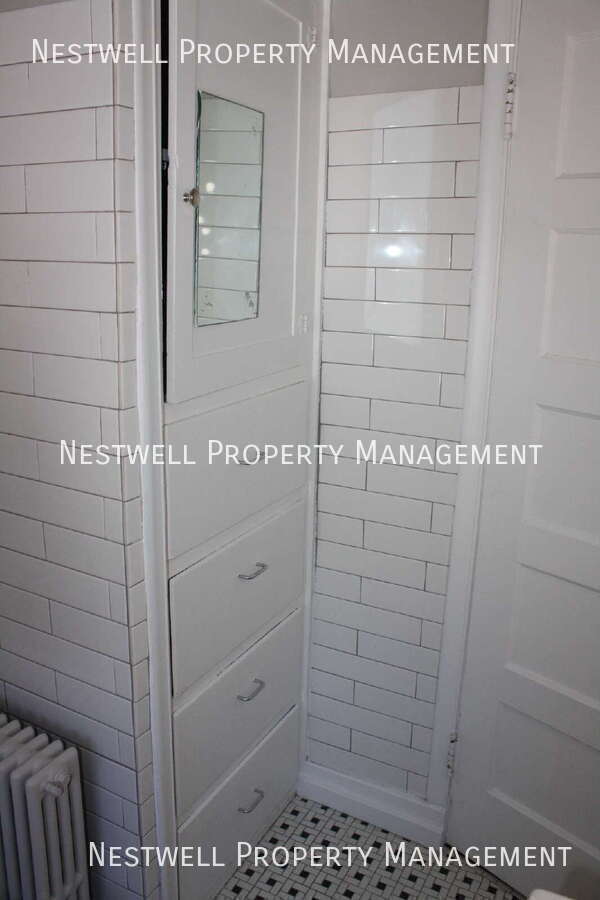 Building Photo - 1001 E S Temple St