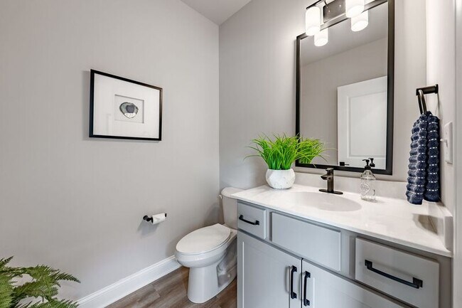 Building Photo - 182 Excelsior Ave