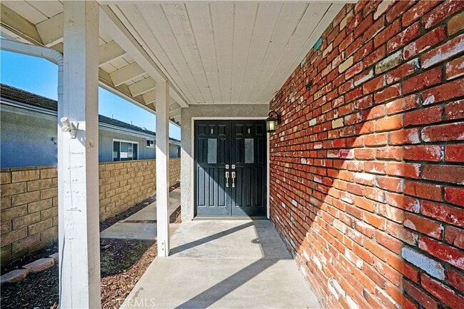 Building Photo - 30221 Channel Way Dr