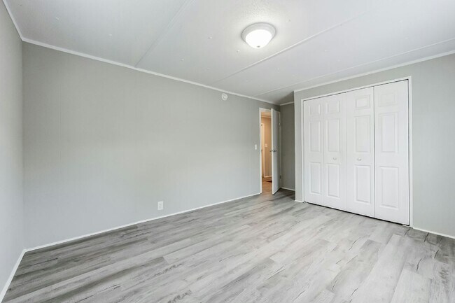 Building Photo - 2108 Ixora Ct