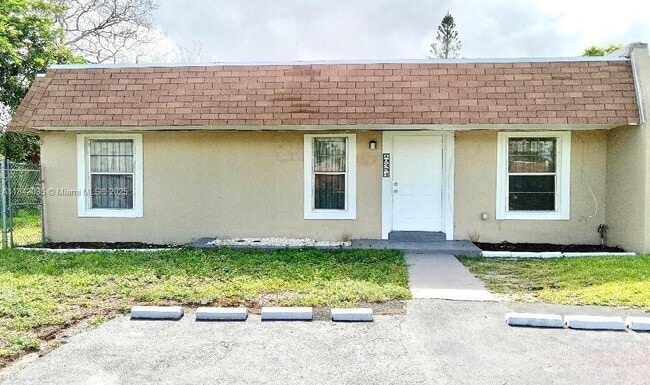 Primary Photo - 19354 NW 28th Ct