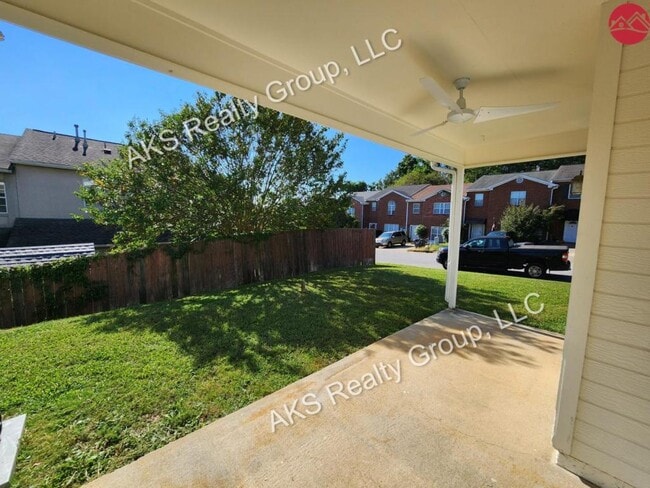 Building Photo - 124 Canyon Pl