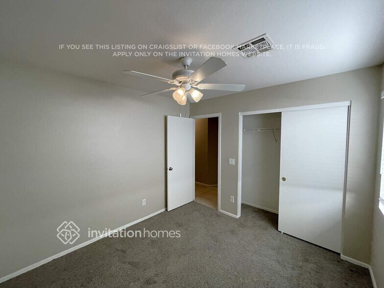 Building Photo - 23949 W Antelope Trail