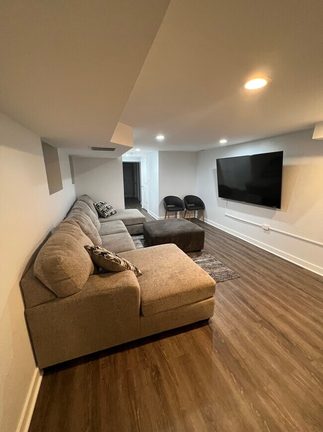 Ground level living room - 6033 S Eberhart Ave