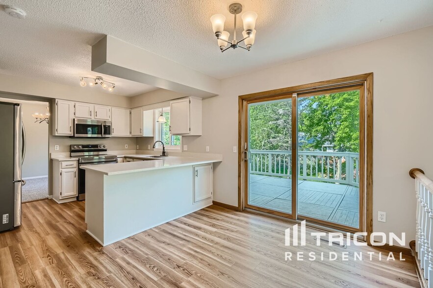 Building Photo - 9244 Andrea Dr