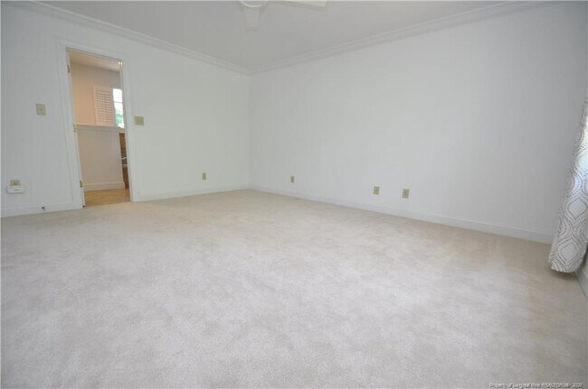 Building Photo - 6121 Chowning Ct