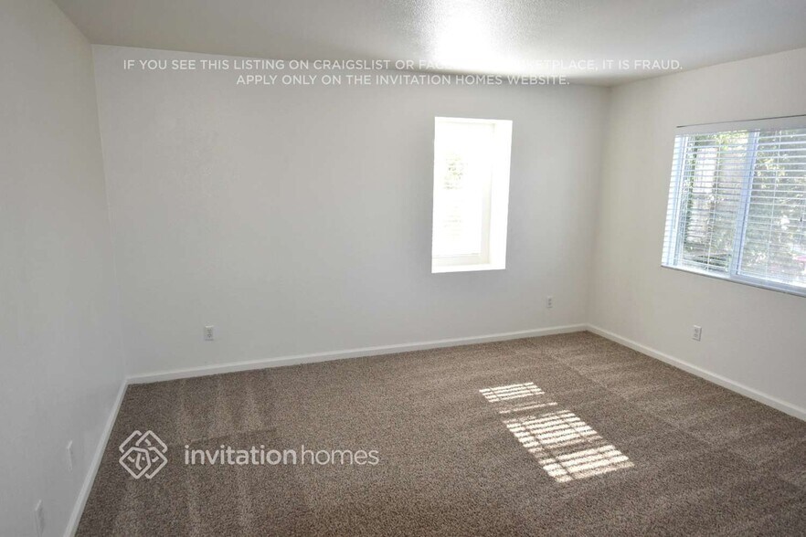 Building Photo - 865 Devonshire Ln