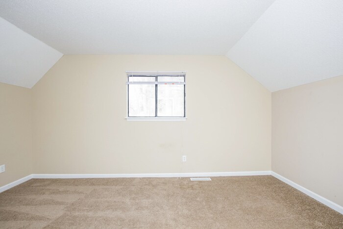 Building Photo - 101 Bridgecreek Dr