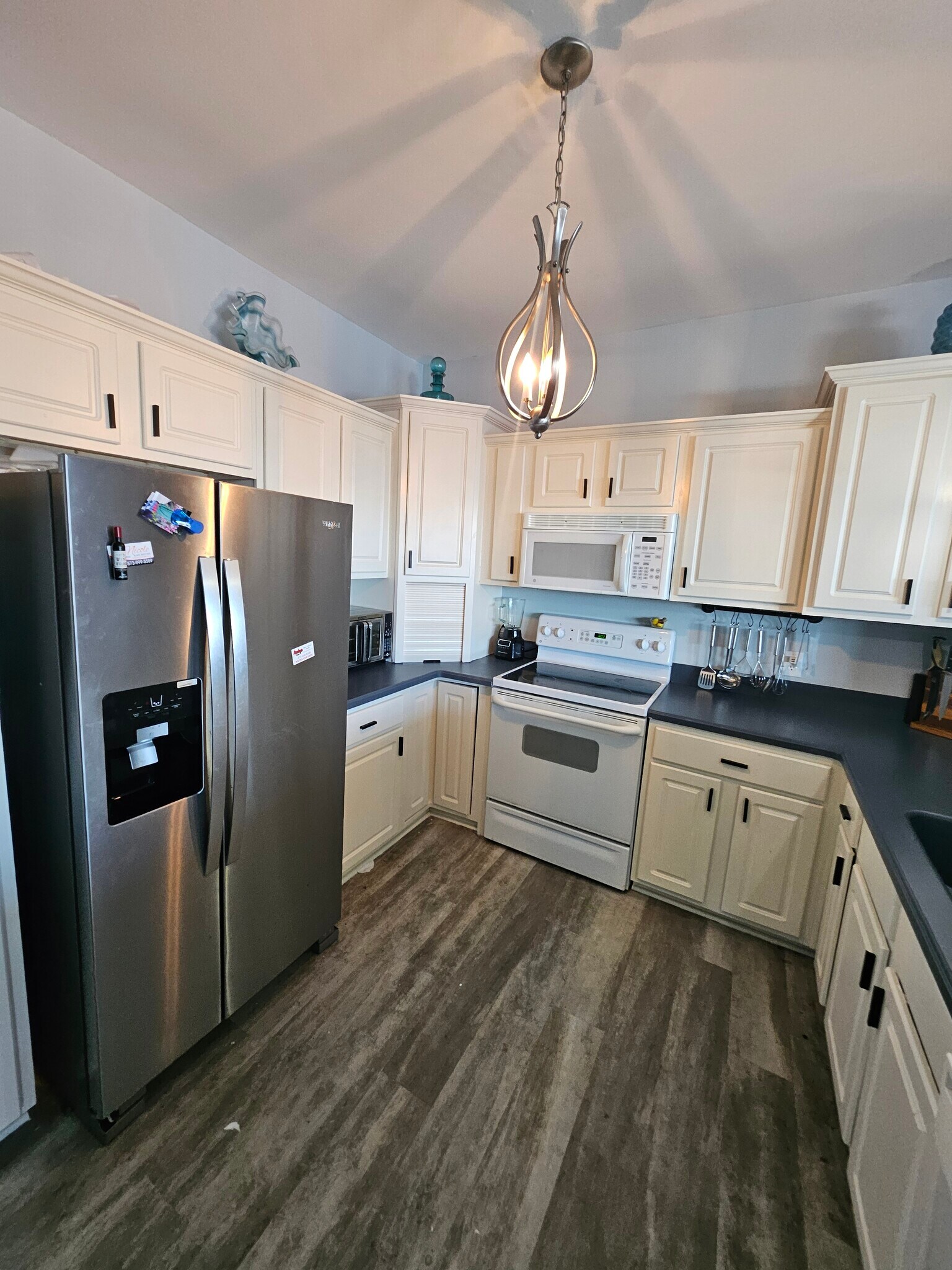 Building Photo - 230 Plaza Gardens Ct