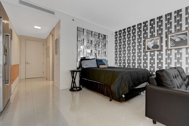 Building Photo - Veer Towers 1010W- Partial Strip Views from this Studio Residence