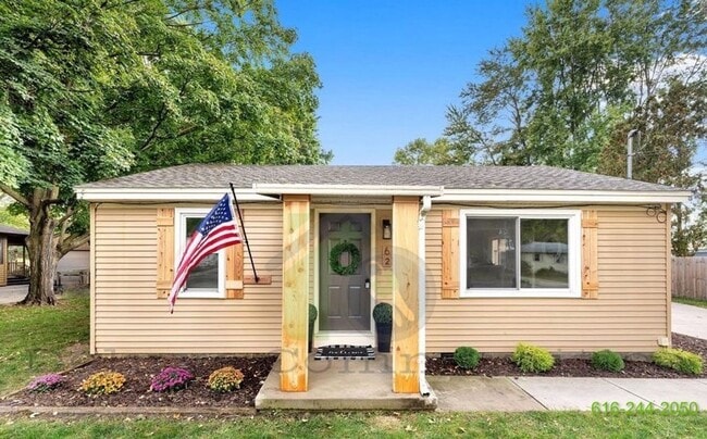 Building Photo - Brand New Remodel, Stunning 2 Bed Ranch Home