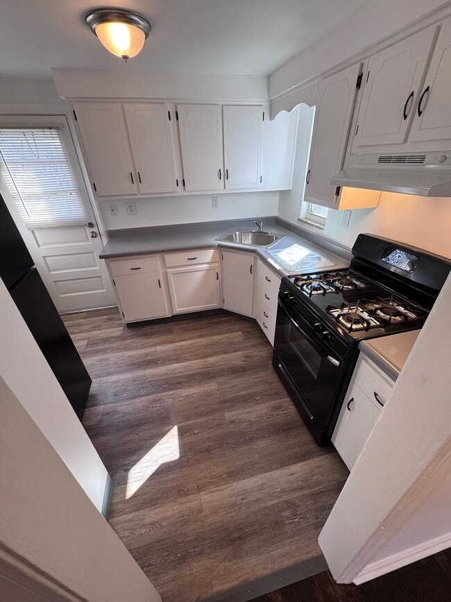 Building Photo - Updated 2-Bedroom 1-Bath House in Duquesne!!