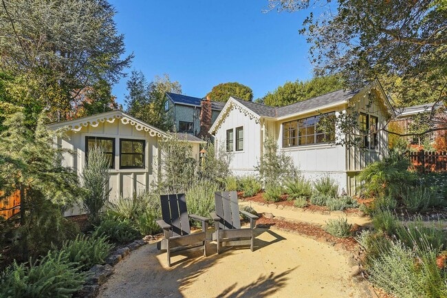 Building Photo - High end, fully furnished, cottage in Downtown Mill Valley!  Plus optional additional cottage! PR...