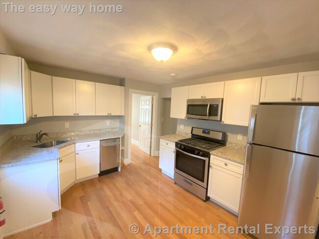 Building Photo - 309 Highland Ave