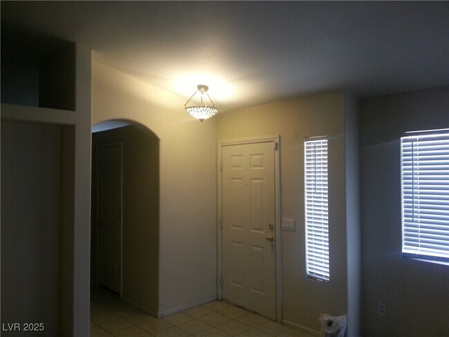 Building Photo - 6674 Jordan River Dr