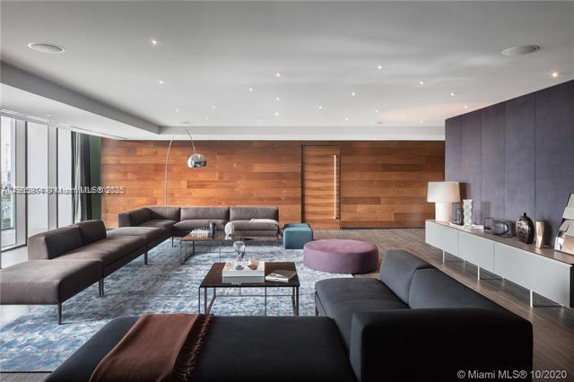 Building Photo - 88 SW 7th St