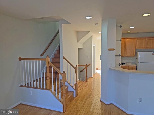 Building Photo - 8557 Wyngate Manor Ct