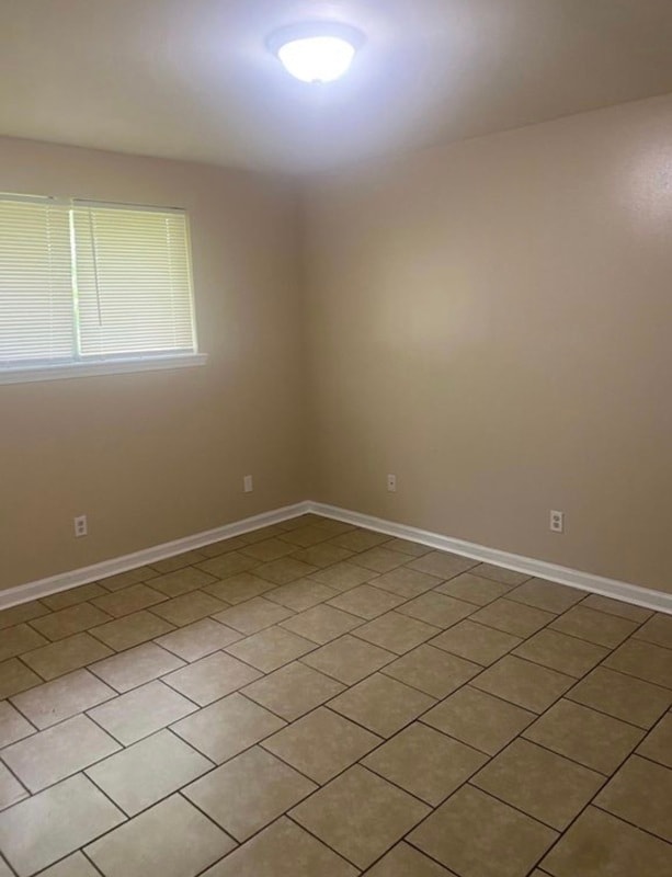Building Photo - 7922 Dorsett Dr
