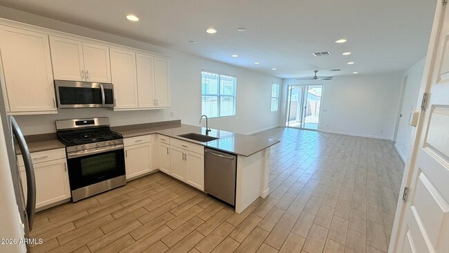 Building Photo - 36610 W Mediterranean Way