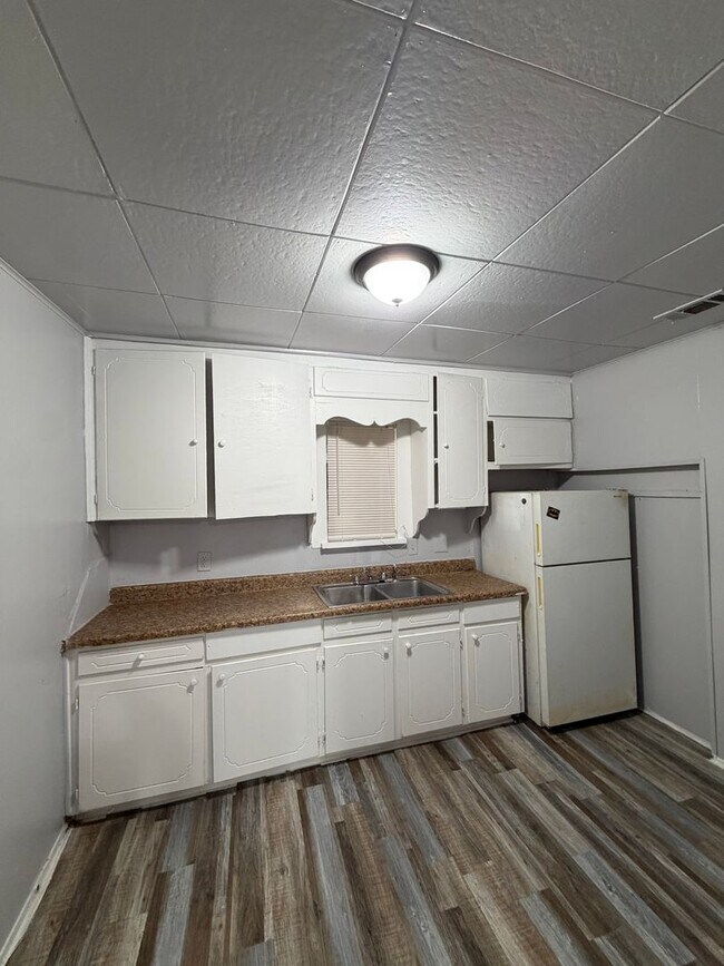 Building Photo - Charming 2 Bedroom Home for Rent in Como – Fort Worth, TX 76107
