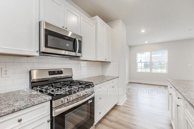 Building Photo - 2273 Marcy Dr