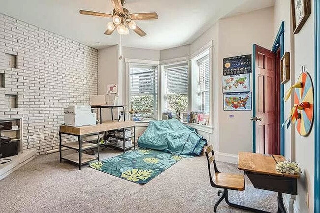 Building Photo - 3247 W 19th Ave