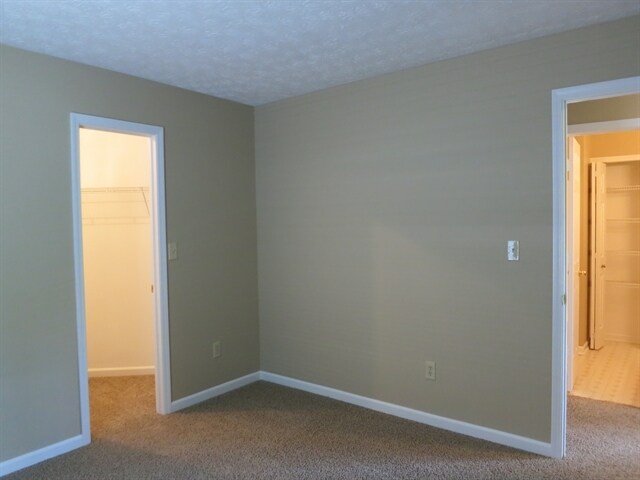 Building Photo - 13920 Bruddy Dr