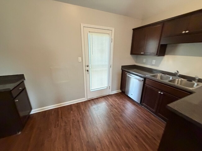 Building Photo - 6044 Humphreys Dr