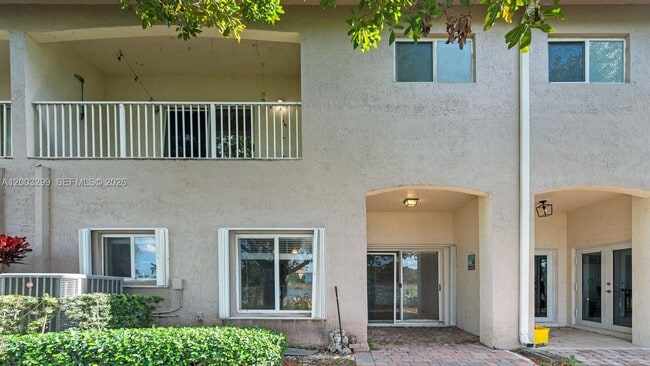 Building Photo - 1916 SE 23rd Ave