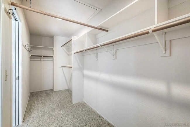 Building Photo - 1089 Ridge Heights Dr