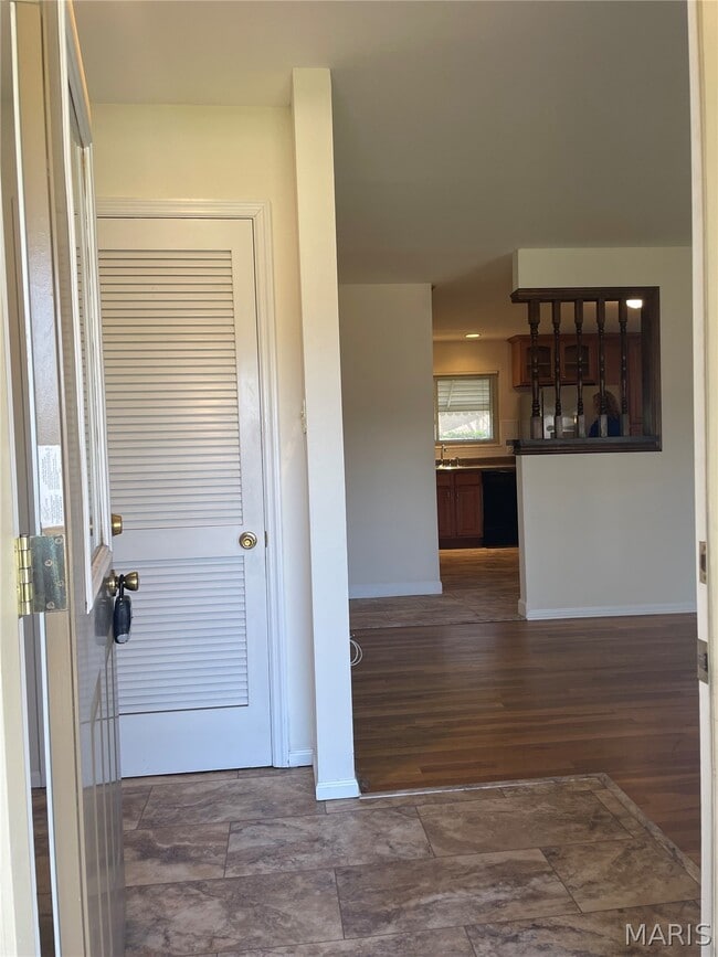 Building Photo - 2313 Esquline Dr