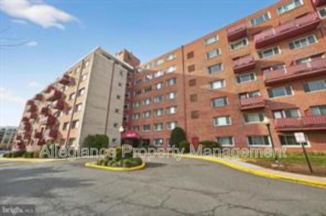 Building Photo - 1830 Columbia Pike