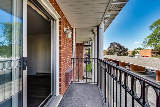 Building Photo - 9807 Karlov Ave