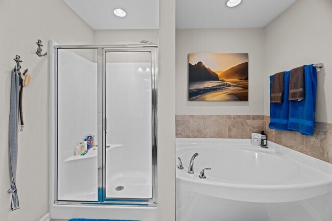 Building Photo - 211 Lynden Ln