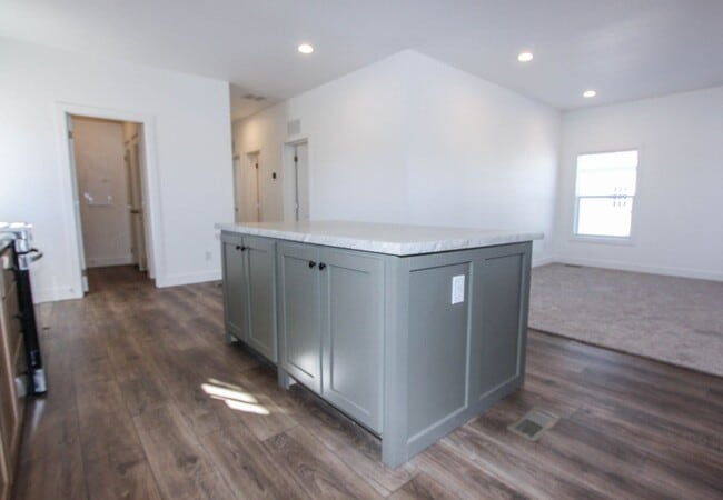 Building Photo - New Manufactured Home in Paudlen