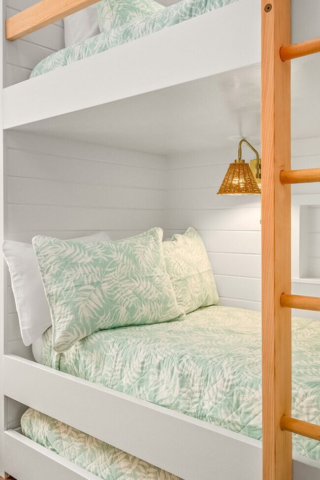 Building Photo - 2841 Milo Hae Loop